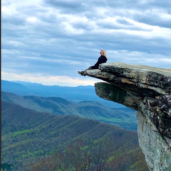 Meet your Posher, Susan - Picture 2 of 2